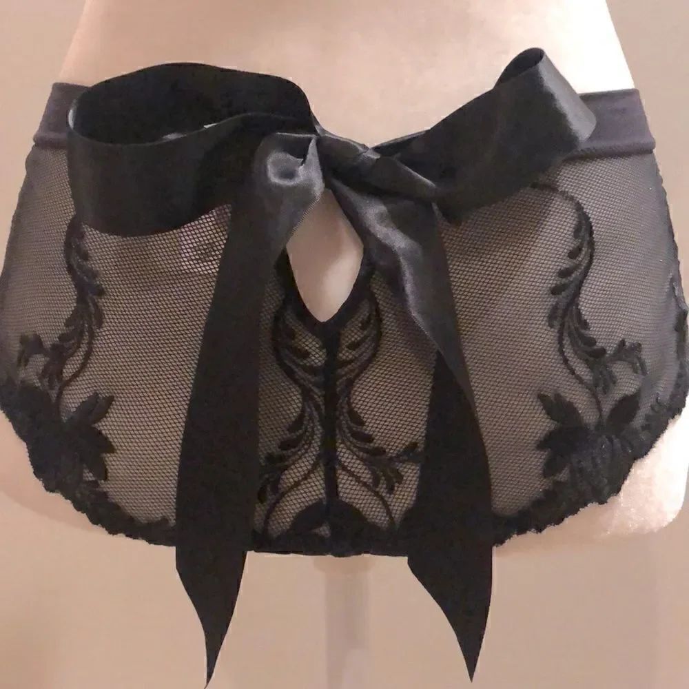 VS very sexy tanga with tie bow in back